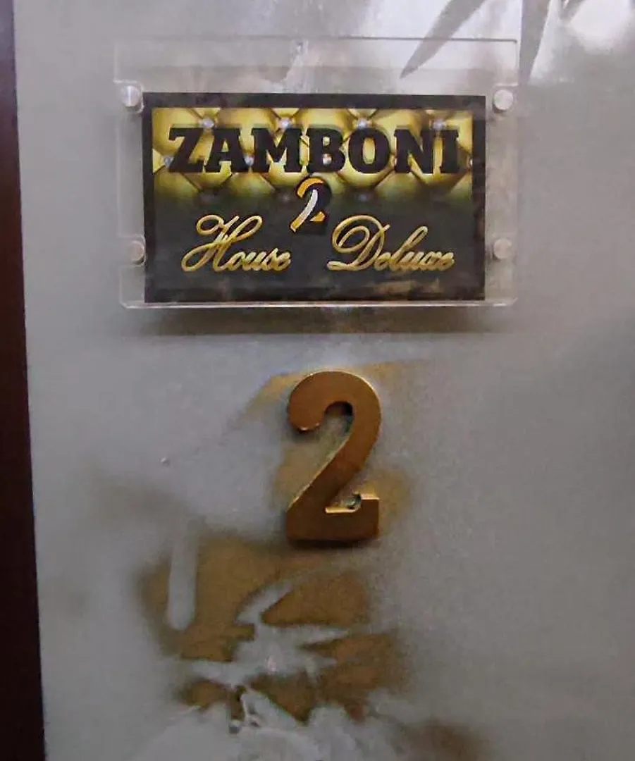 Zamboni House Deluxe 2 Apartment Bologna